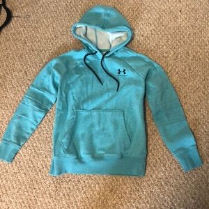 NEVER BEEN WORN under armor sweatshirt